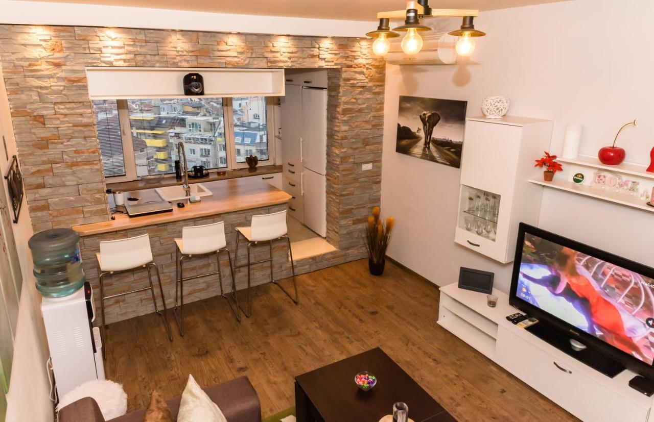 Синьо Лято Varna Exterior foto